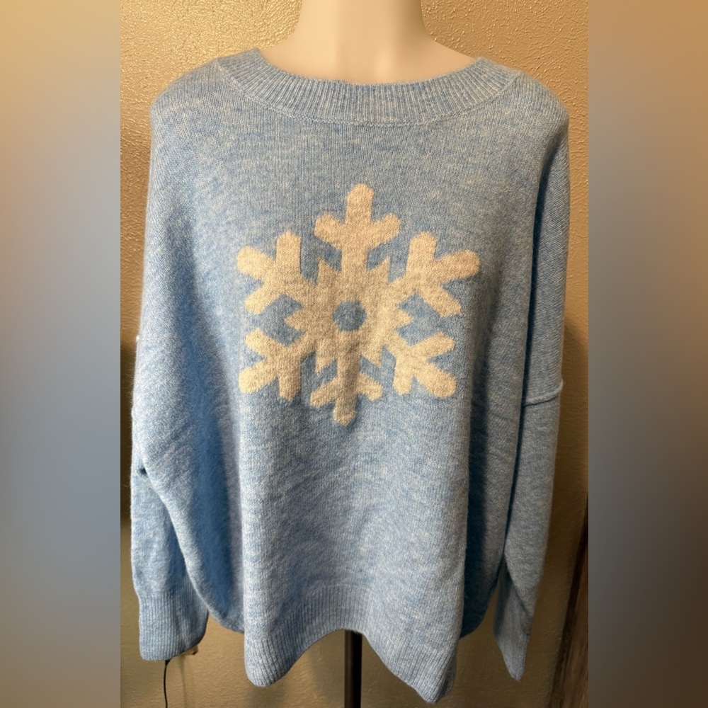 💕Vince Camuto Light Blue Snowflake Sweater *💕B1